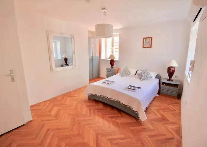 Σπίτι διακοπών Town House In The Centre Of Historic Τρογκίρ