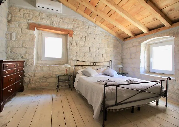 Town House In The Centre Of Historic * Τρογκίρ