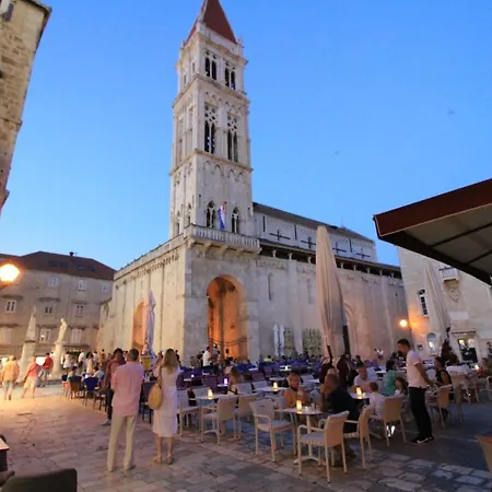Tatil Evi Town House In The Centre Of Historic Trogir