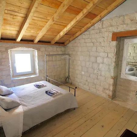Town House In The Centre Of Historic Tatil Evi