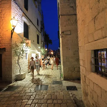 Town House In The Centre Of Historic Tatil Evi *